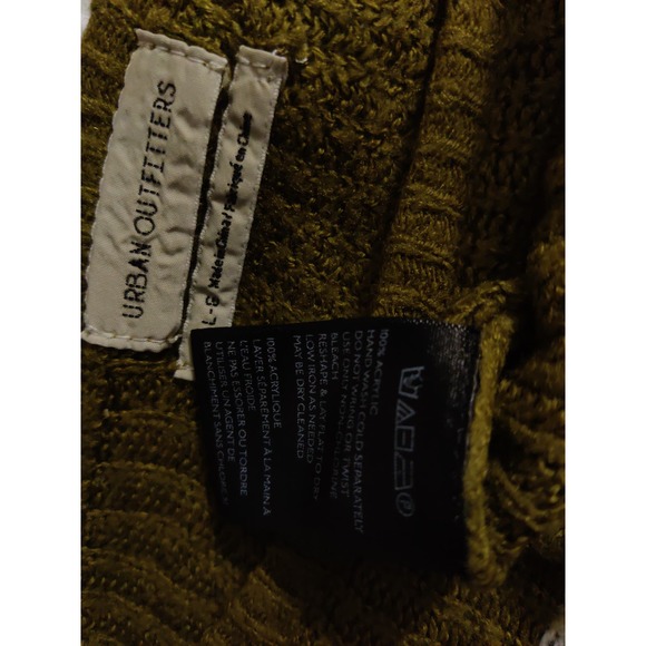 3/$20 Urban Outfitters Green Striped Long Sleeve Cropped Acrylic Sweater L - Picture 9 of 9